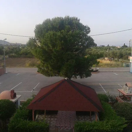 アパート Kyriakos