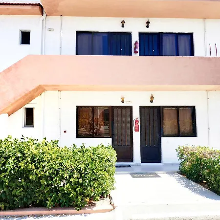 アパート Kyriakos *