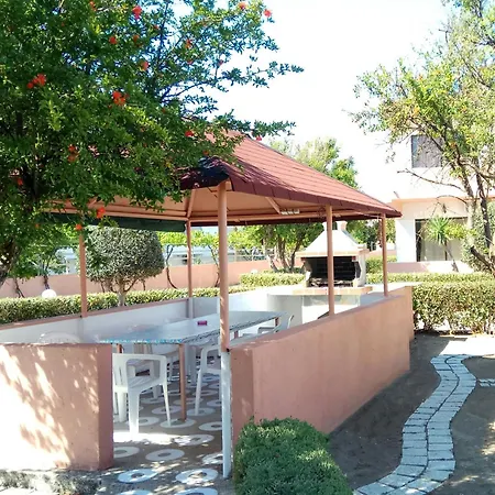 アパート Kyriakos アファンドウ