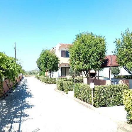 アパート Kyriakos *